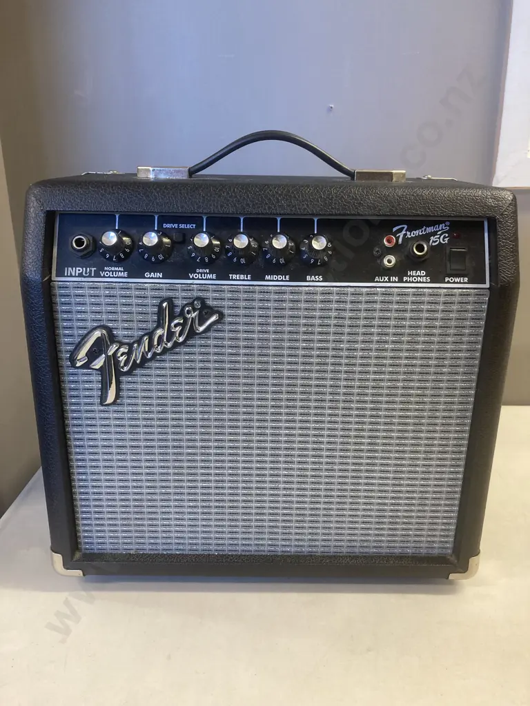 Fender Frontman 15G 15 watt Electric Guitar Amplifier Image 1++