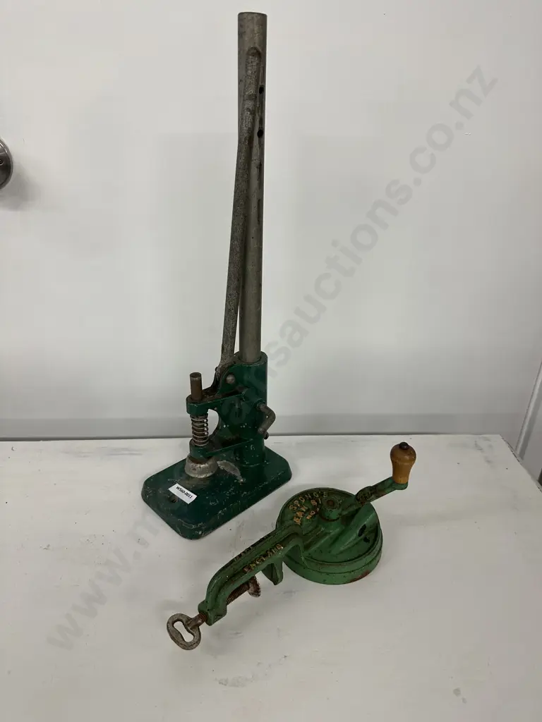 Vintage SELRO Bottle Cap Press & Spong Bean Slicer Image 1++