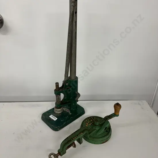 Vintage SELRO Bottle Cap Press & Spong Bean Slicer