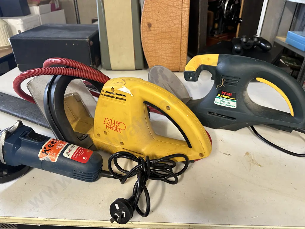 AL-KO Hedge Trimmer, Ryobi Garden Trimmer & Angle Grinder Image 1++