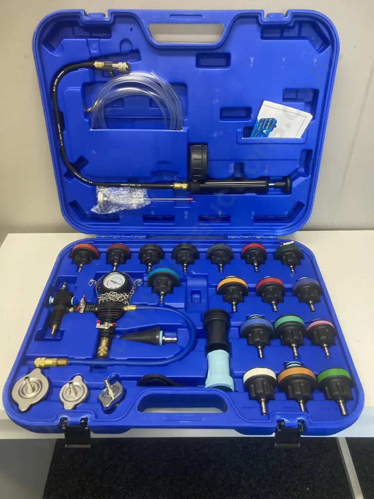 Cooling System Test Kit In Case Image 1++