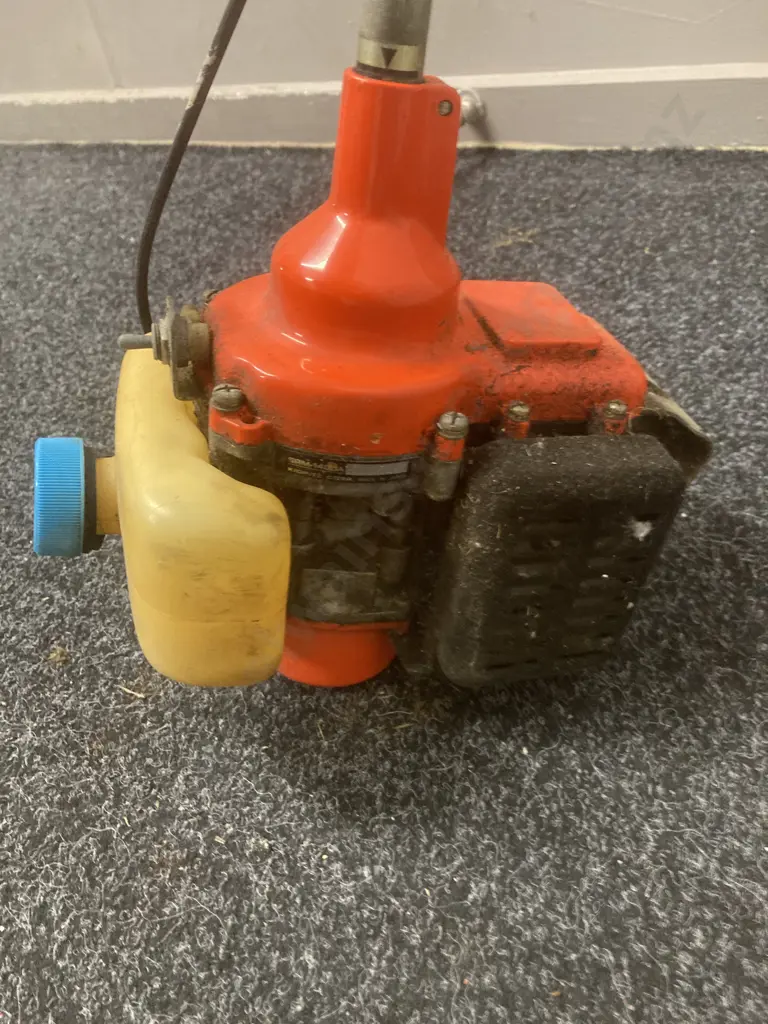 Echo Petrol Line Trimmer Image 1++