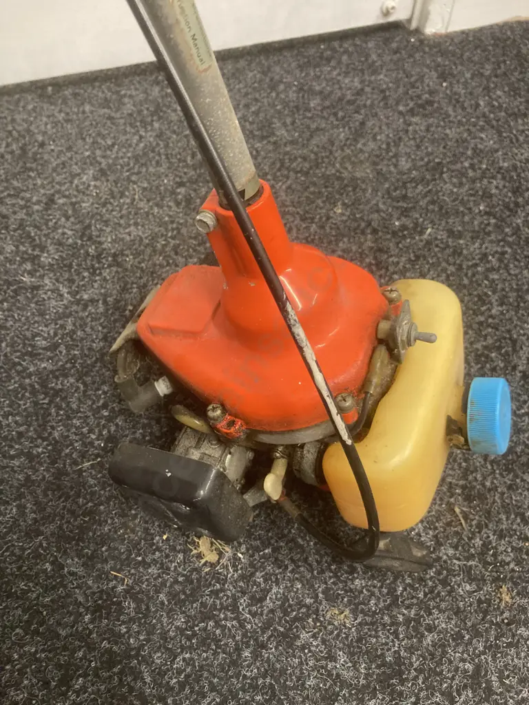 Echo Petrol Line Trimmer Image 1++