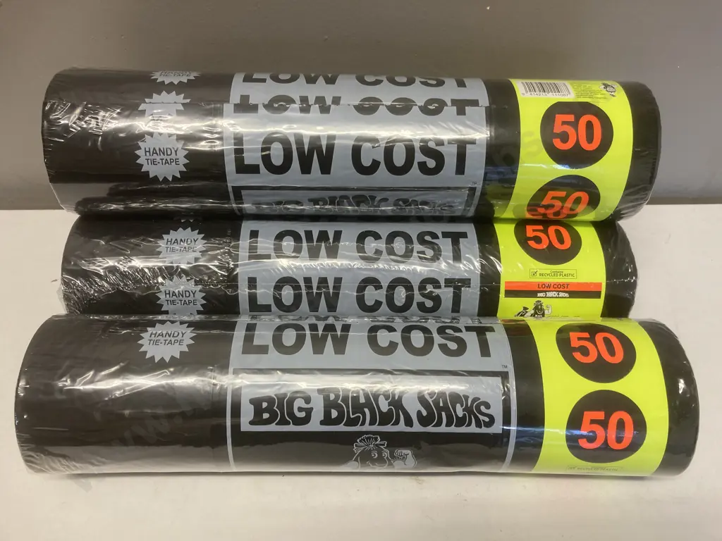 Big Black Sacks Rubbish Sacks, 4 x 50 Bag Rolls Image 1++