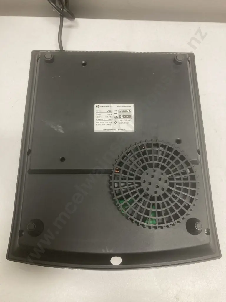 Highlander Induction Cooker Bi-18Vi, 1800W, Benchtop Image 1++