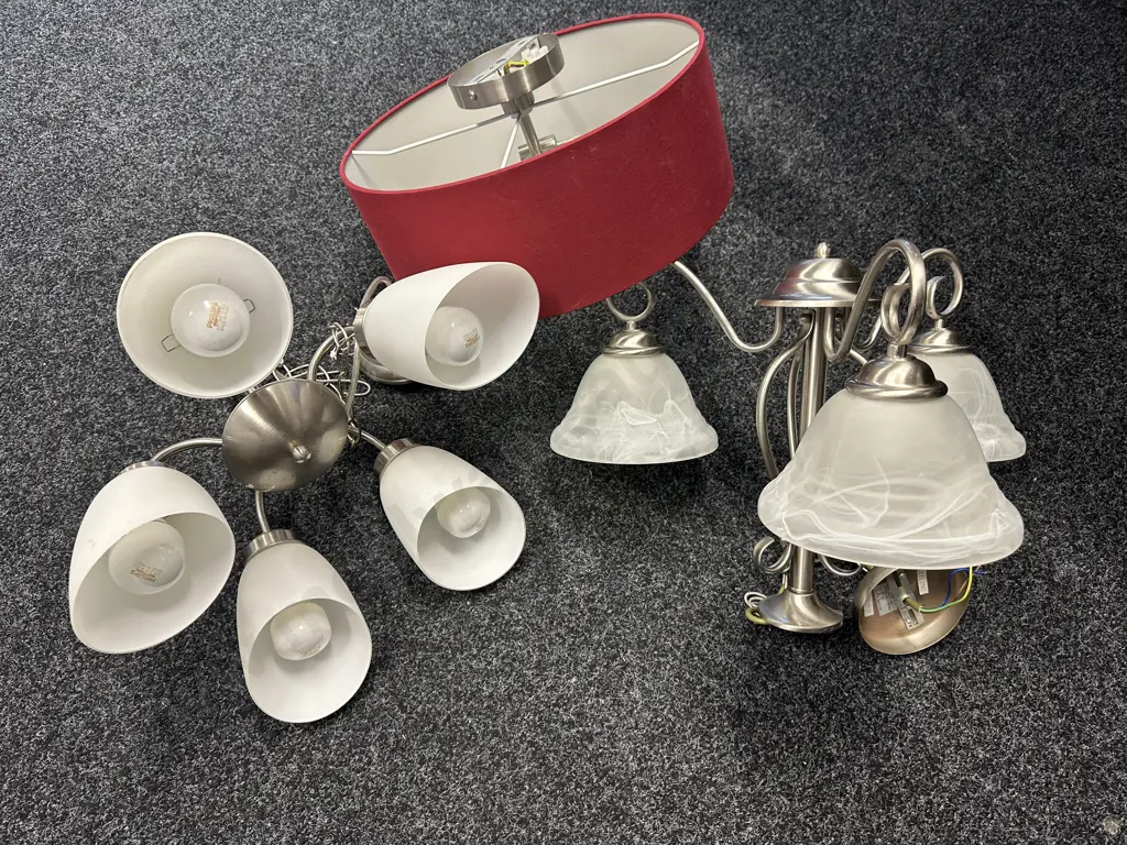 Ceiling Pendant Light Fittings With Red 3 Bulb Light Fitting(Dumped As Unable to Sell) Image 1++