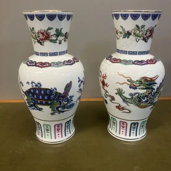 Pair of Chinese Vases - White. H26cm