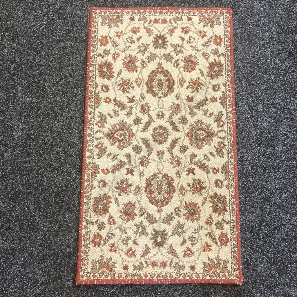 Small Red & Cream Floor Rug - 100 x 54cm Image 1++