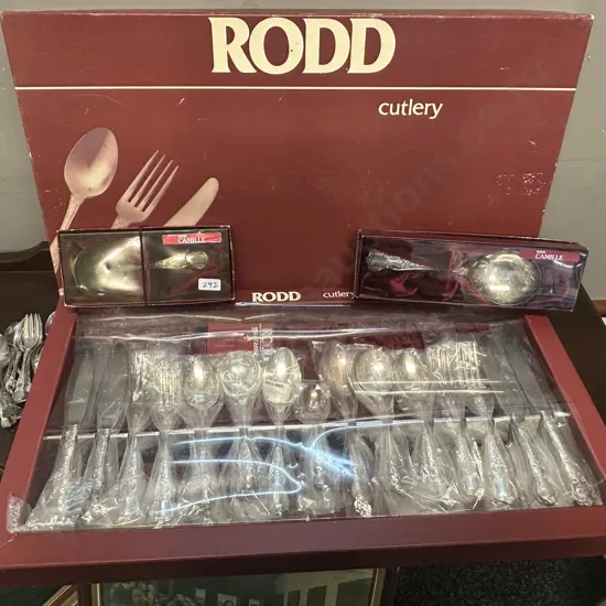 Boxed Rodd Camille Cutlery - 44 Piece (6 Place), Boxed Serving Spoons, Set of 6 Cake Forks With Teaspoons