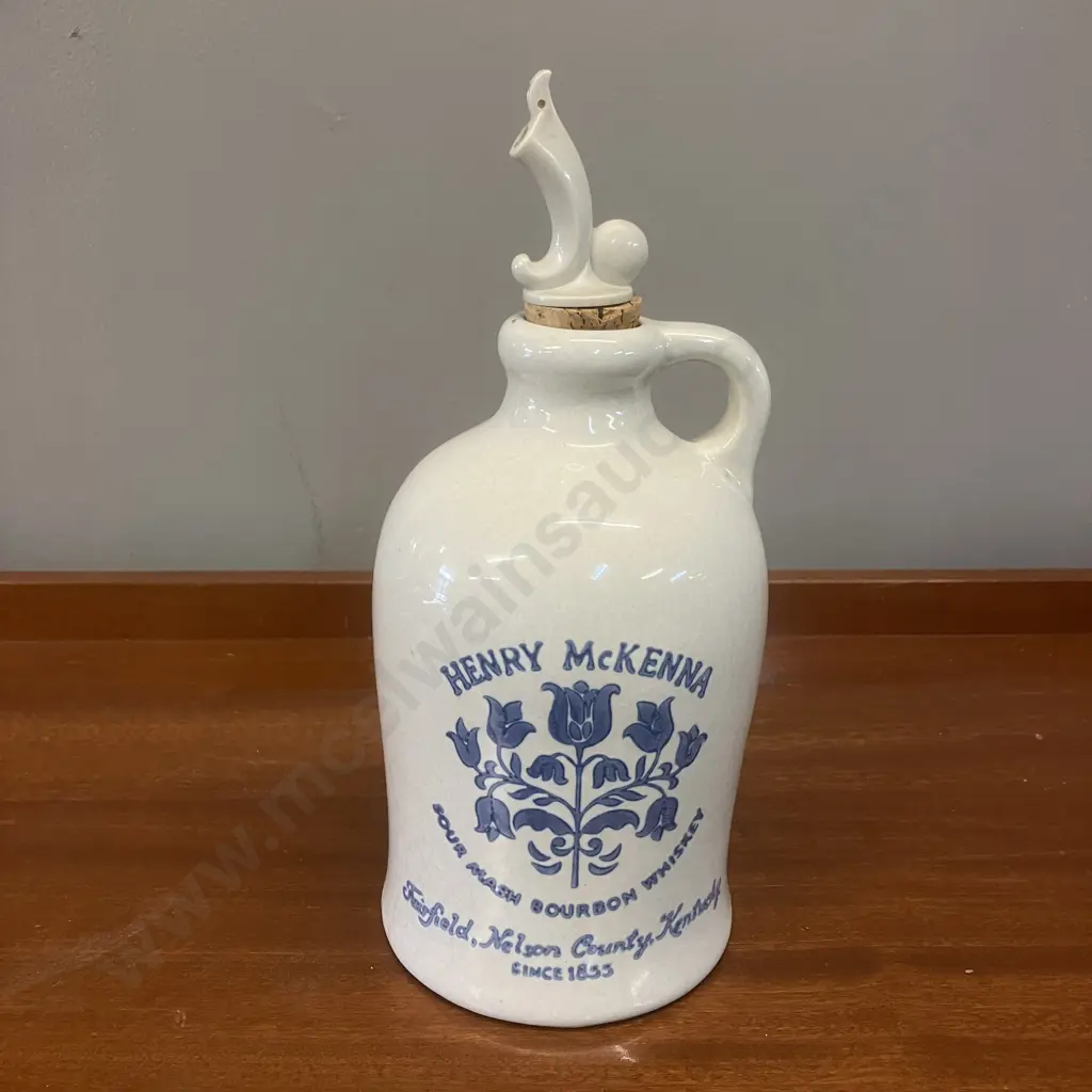 Vintage Henry McKenna 4/5 Quart Stoneware Sour Mash Bourbon Whiskey Decanter With Pour Spout Image 1++