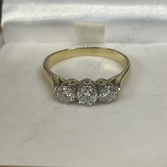 18ct Yellow Gold Diamond Trilogy Ring Stamped 750