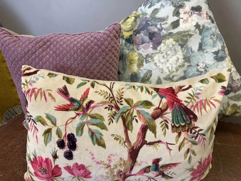 Selection Of Cushions Floral & Native Detail Image 1++