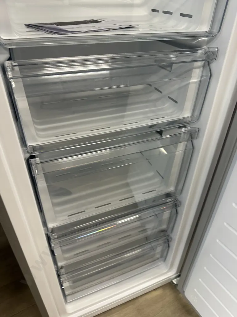 Midea 238L Upright Fridge / Freezer Dual Model - MERU333FGF02AP With User Manual (Approx 10 Months Old) Image 1++