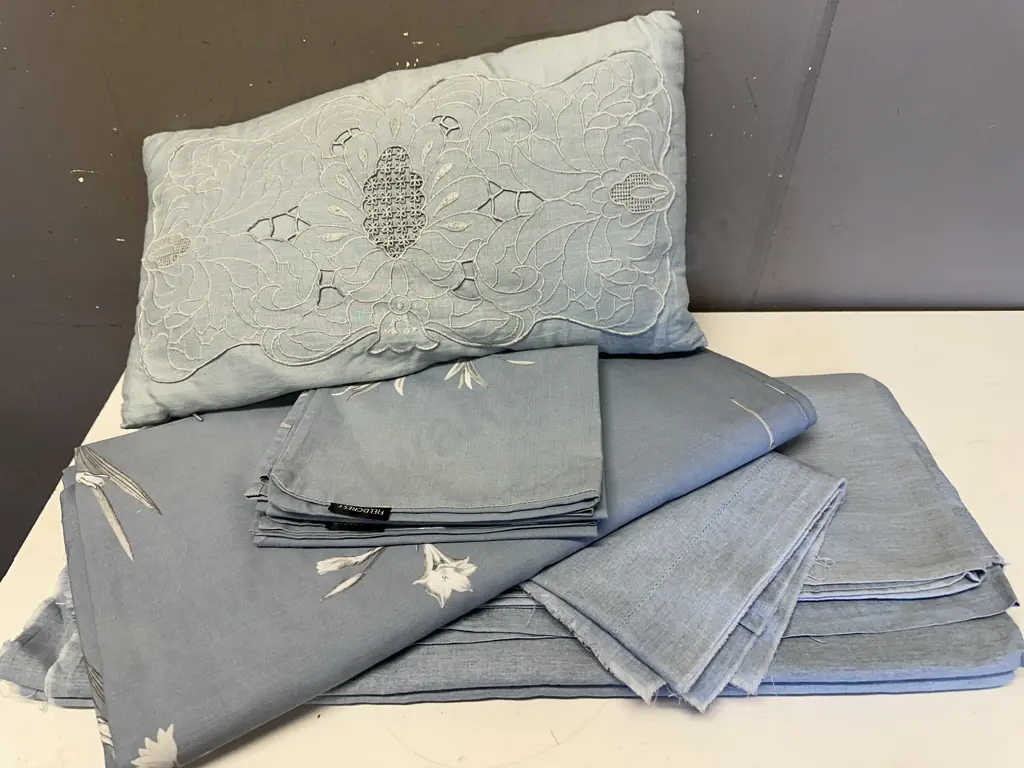King Size Duvets Sets Including Fieldcrest & Decorative Cushion Image 1++