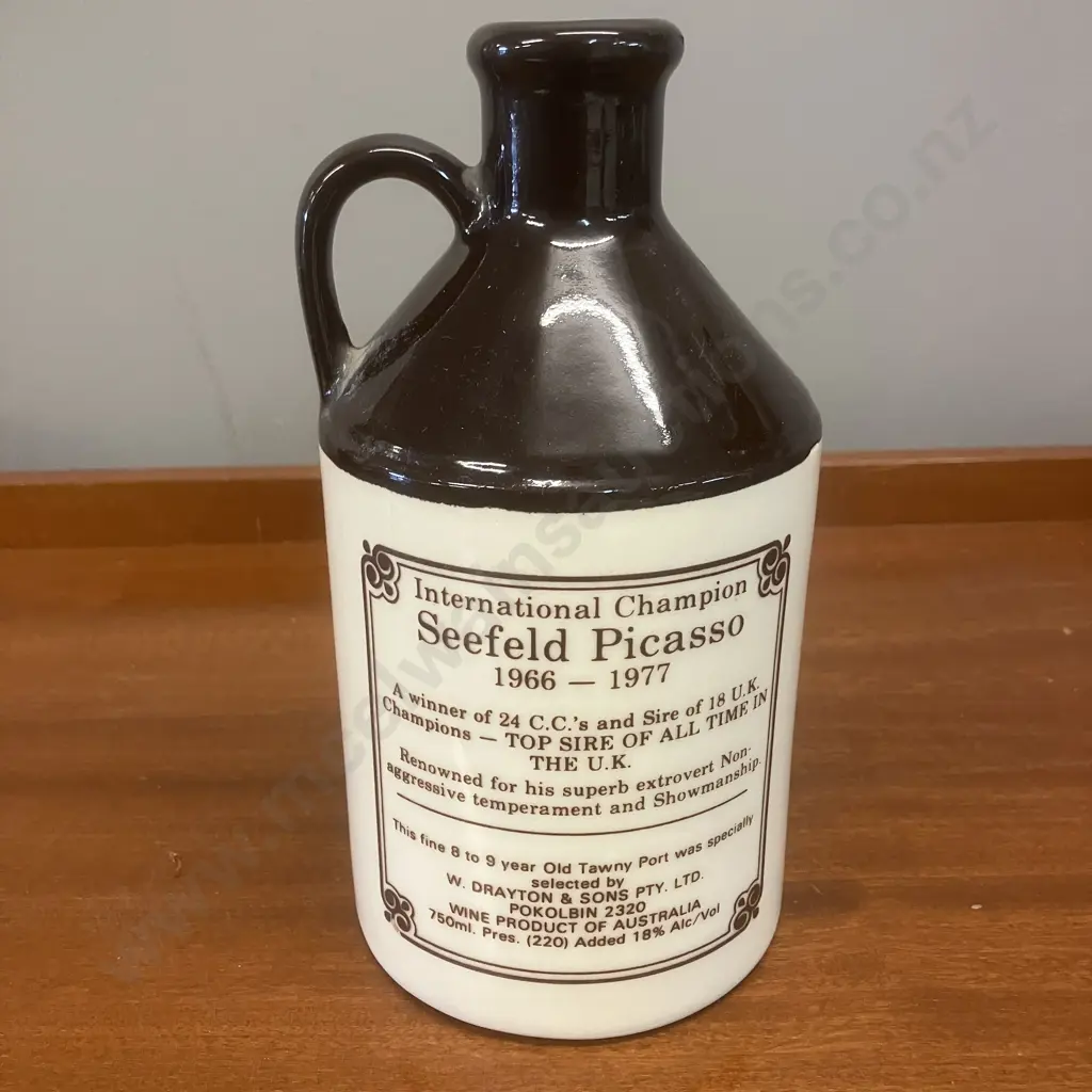 Vintage Victoria Boxer Assn 'Seefeld Picasso International Champion' Tawny Port Stoneware Jug Image 1++