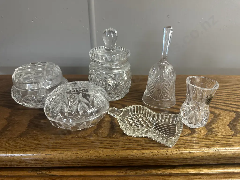 Assorted Vintage Crystal Items Image 1++