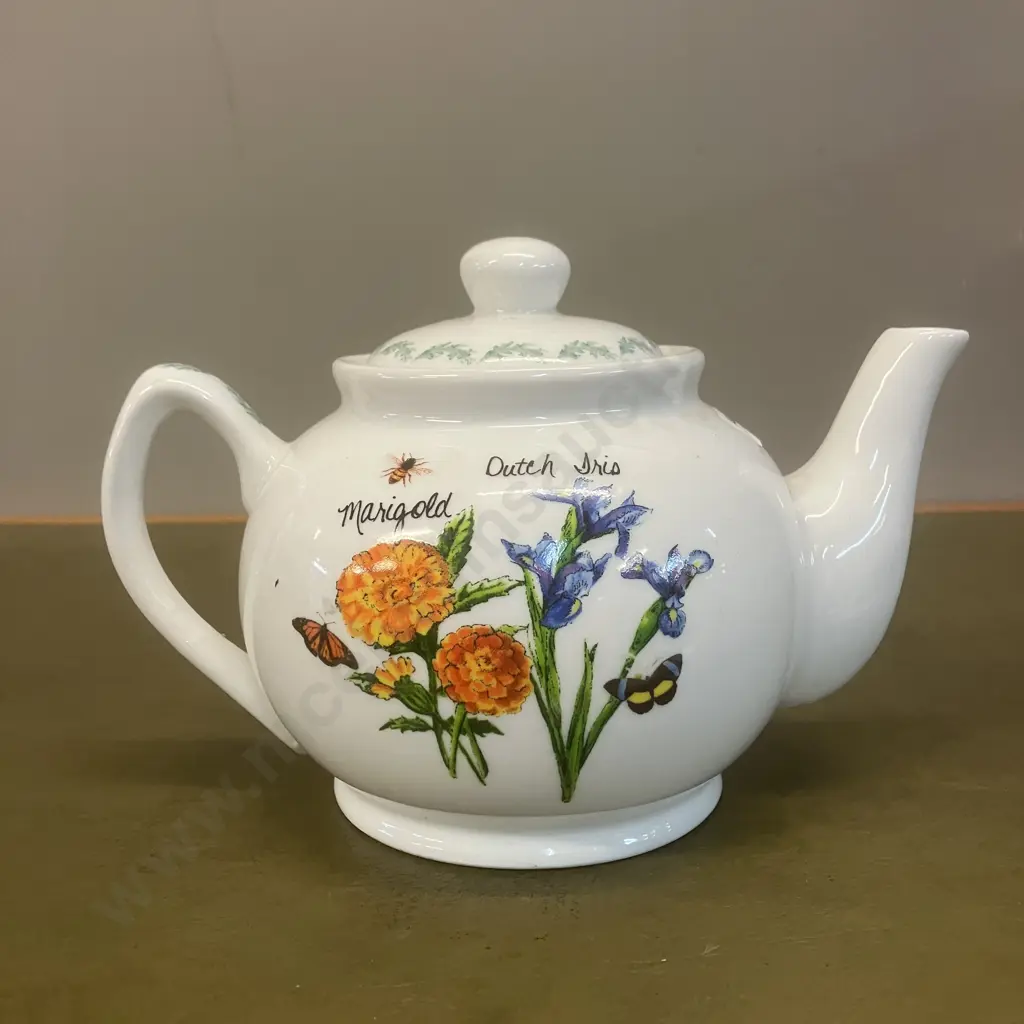 Hampton & Mason Dutch Iris Teapot Image 1++