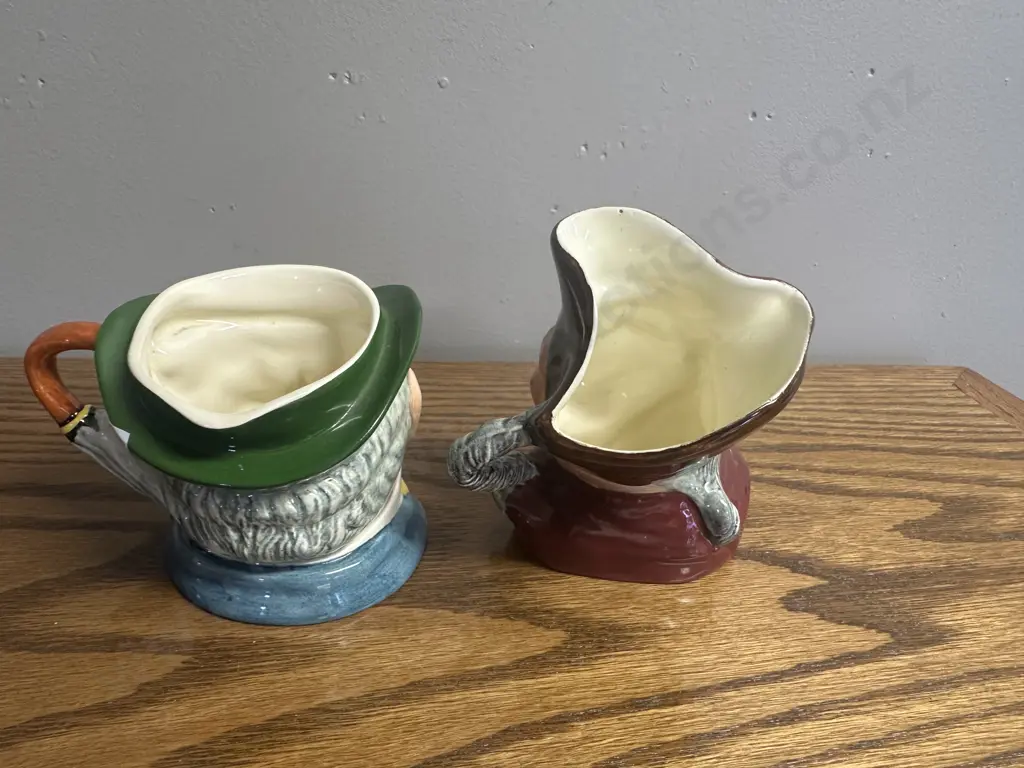 Vintage Toby Jugs Including Mr Pickwick Etc Image 1++