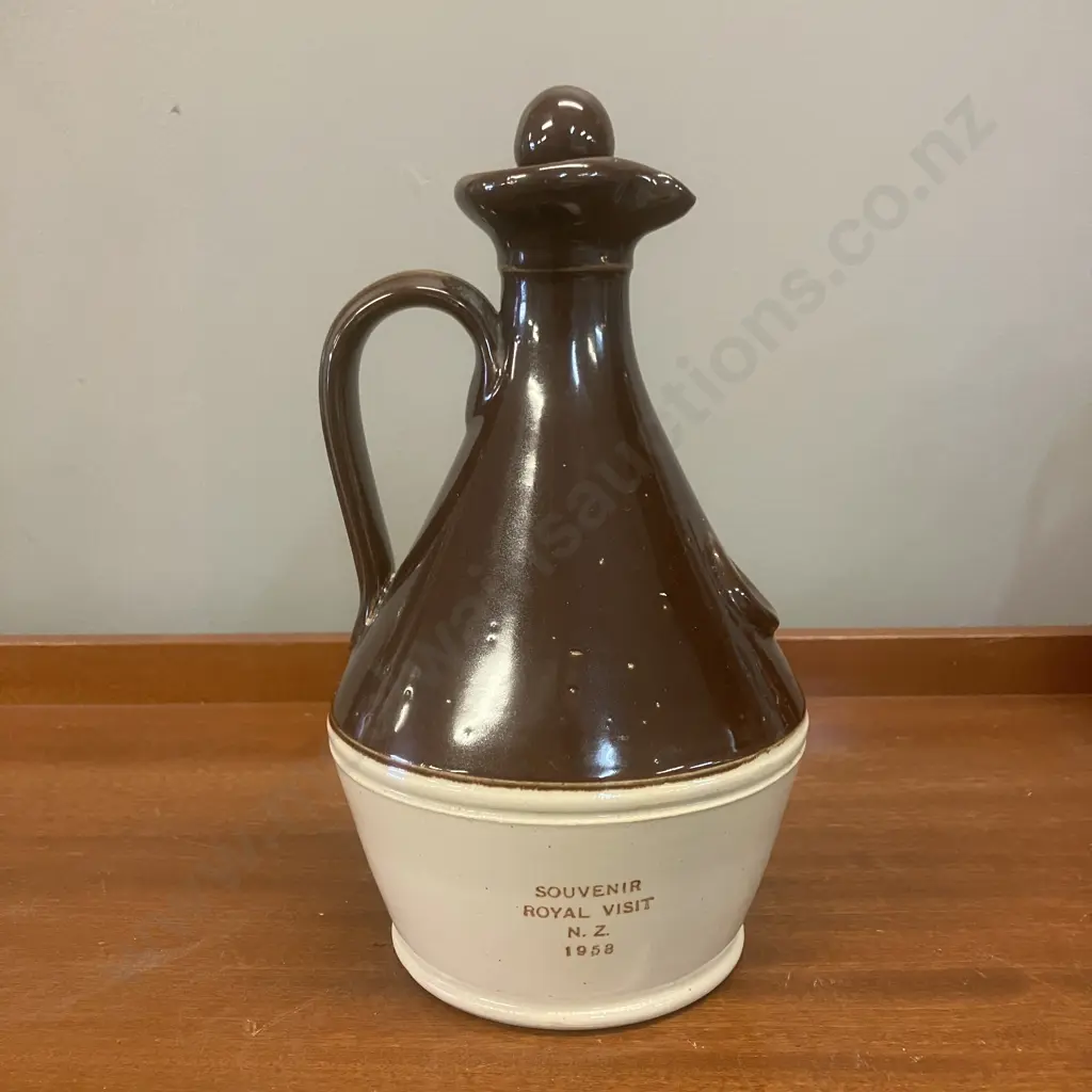 Catto's Gold Label 1953 New Zealand Royal Visit Stoneware Whiskey Jug Image 1++