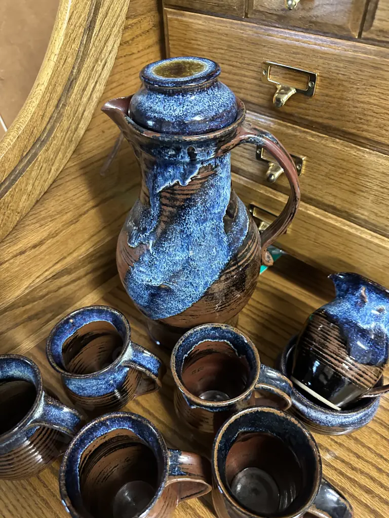 Vintage Pottery Coffee Pot, Mugs, Creamer & Jug Image 1++