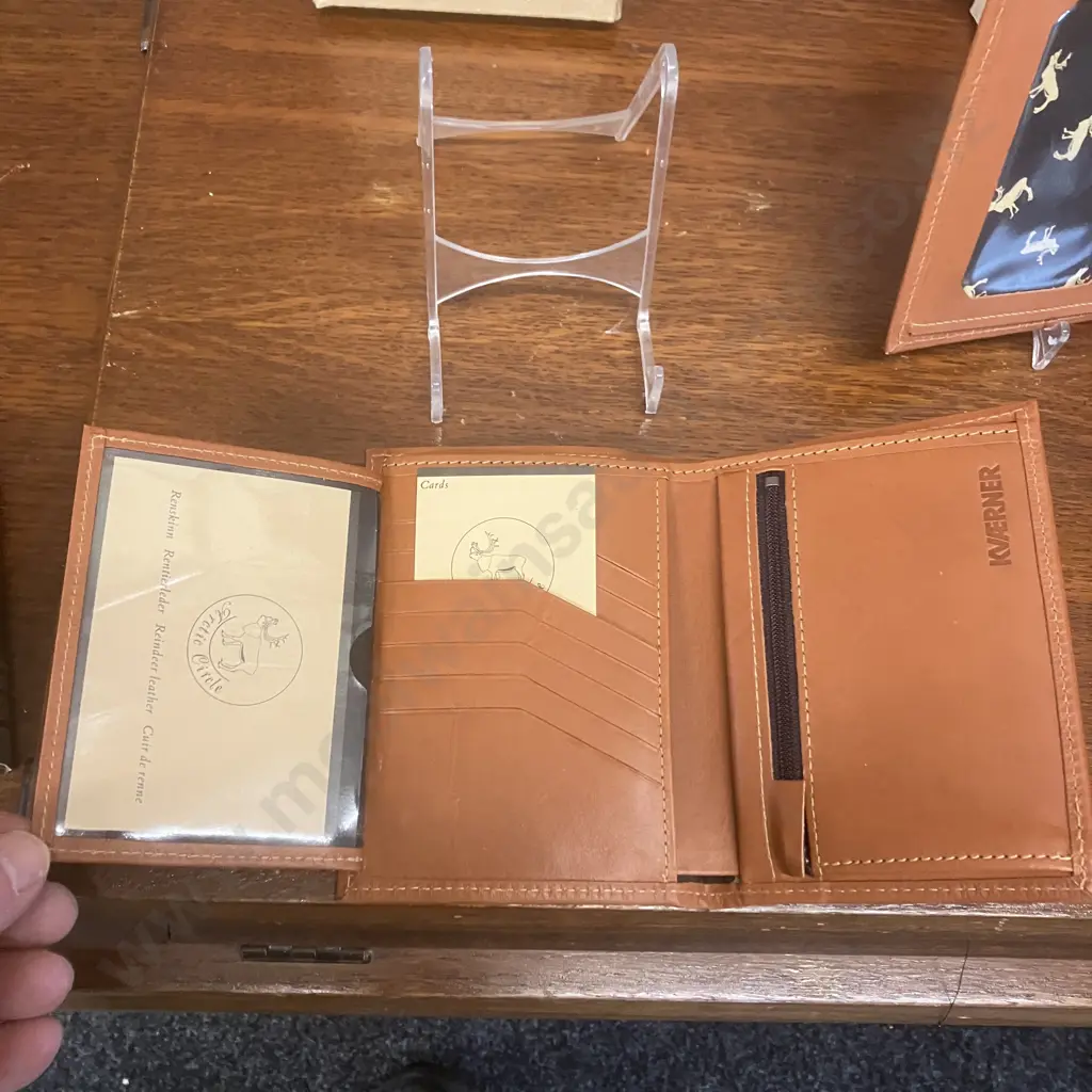 Artic Circle Reindeer Leather Bi-Fold Wallets, Boxed. Stamped Kvaerner With Boxed Kvaerner Buckle & Belt Image 1++