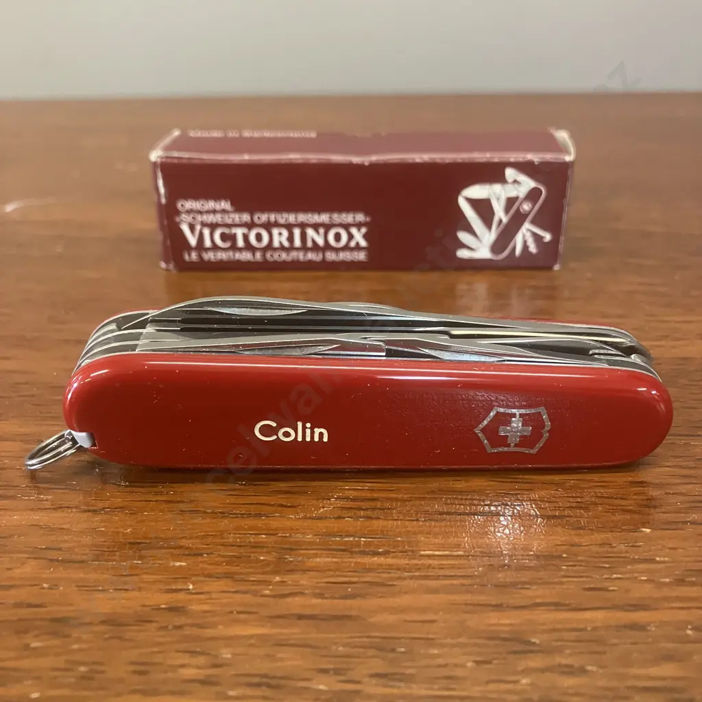 Victorinox Huntsman Swiss Army Knife - 15 Functions, Model 1.3713 With Original Box Image 1++