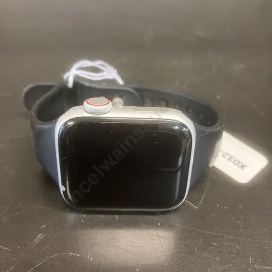 Apple Watch SE #A2355 H4HFT47JQ125