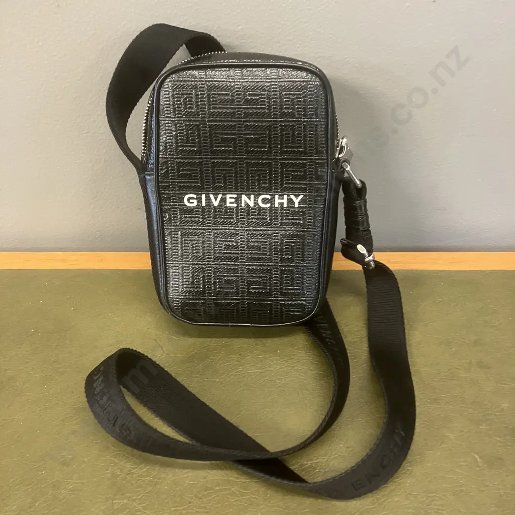 Black Givenchy Branded Bag Image 1++
