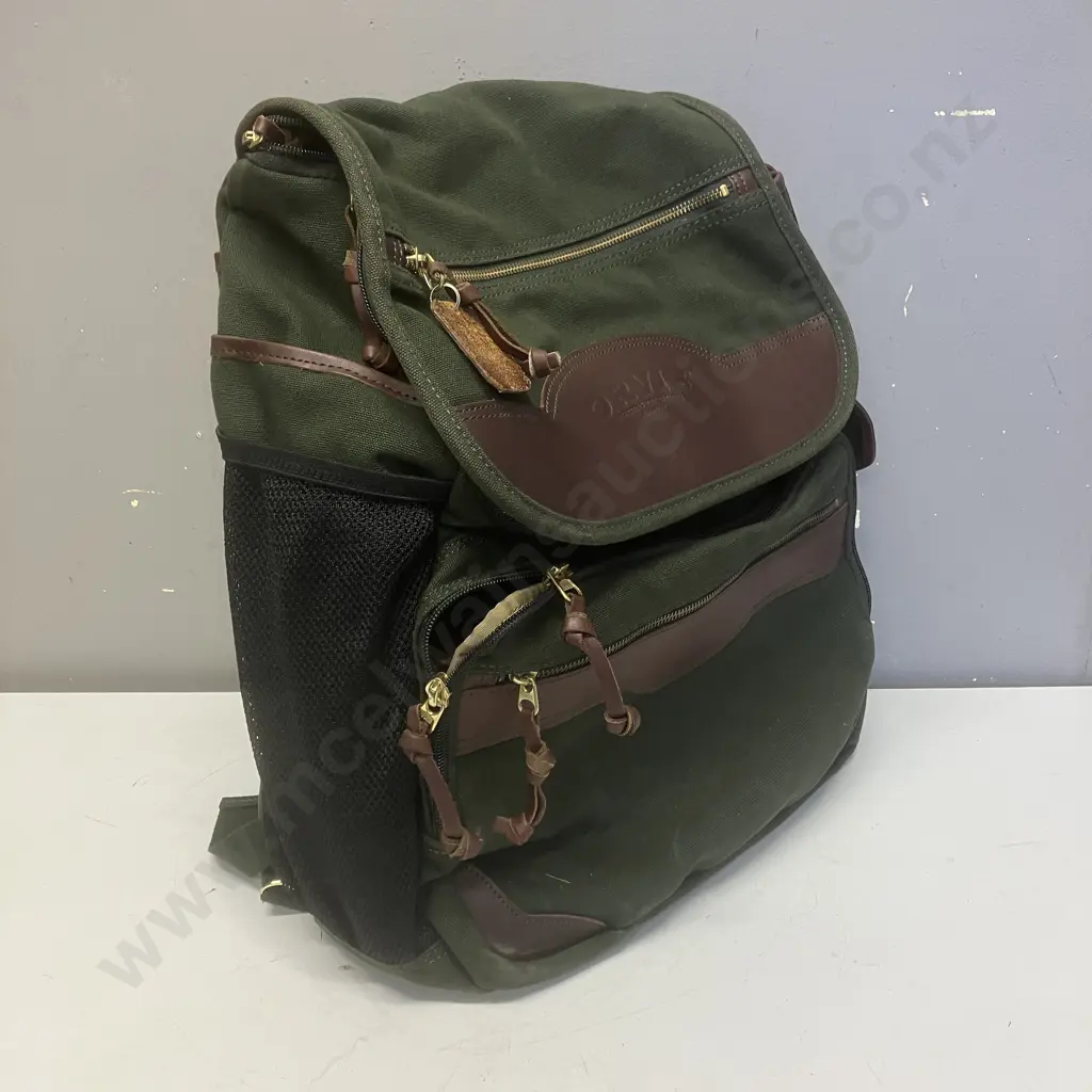 Orvis Battenkill Businessman's Backpack - Green Canvas & Leather Image 1++