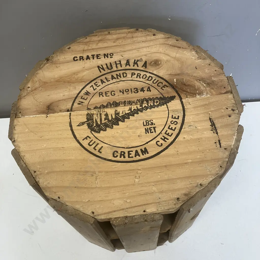 Vintage Cheese Crate Stool 'NUHAKA No 1344 New Zealand In Black Fern.12 Sided. 35 x 40cm Image 1++