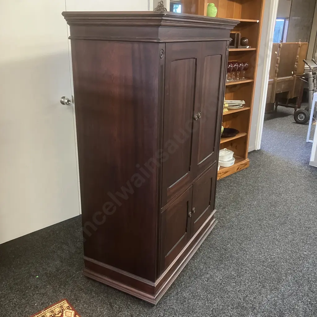 Mahogany 4 Door Storage Cabinet / Entertainment Unit. H165 W115 D58cm Image 1++