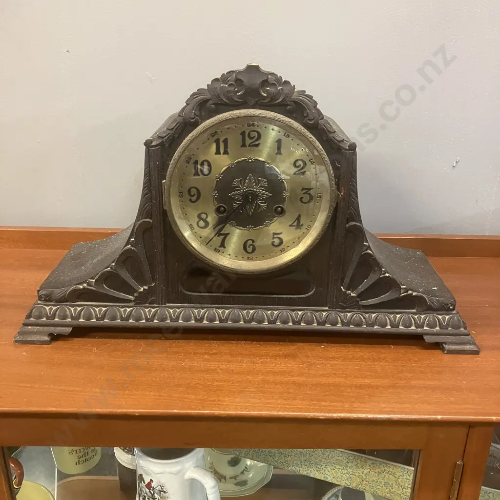 Antique Wooden Cased Mantle Clock (no Key). 28 x 47cm Image 1++