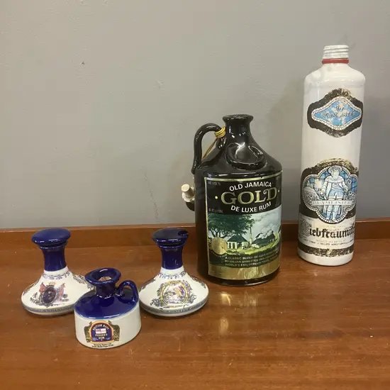Vintage Sangsters Old Jamaica Liqueur, Three x British Navy Pussers Rum, Beameister