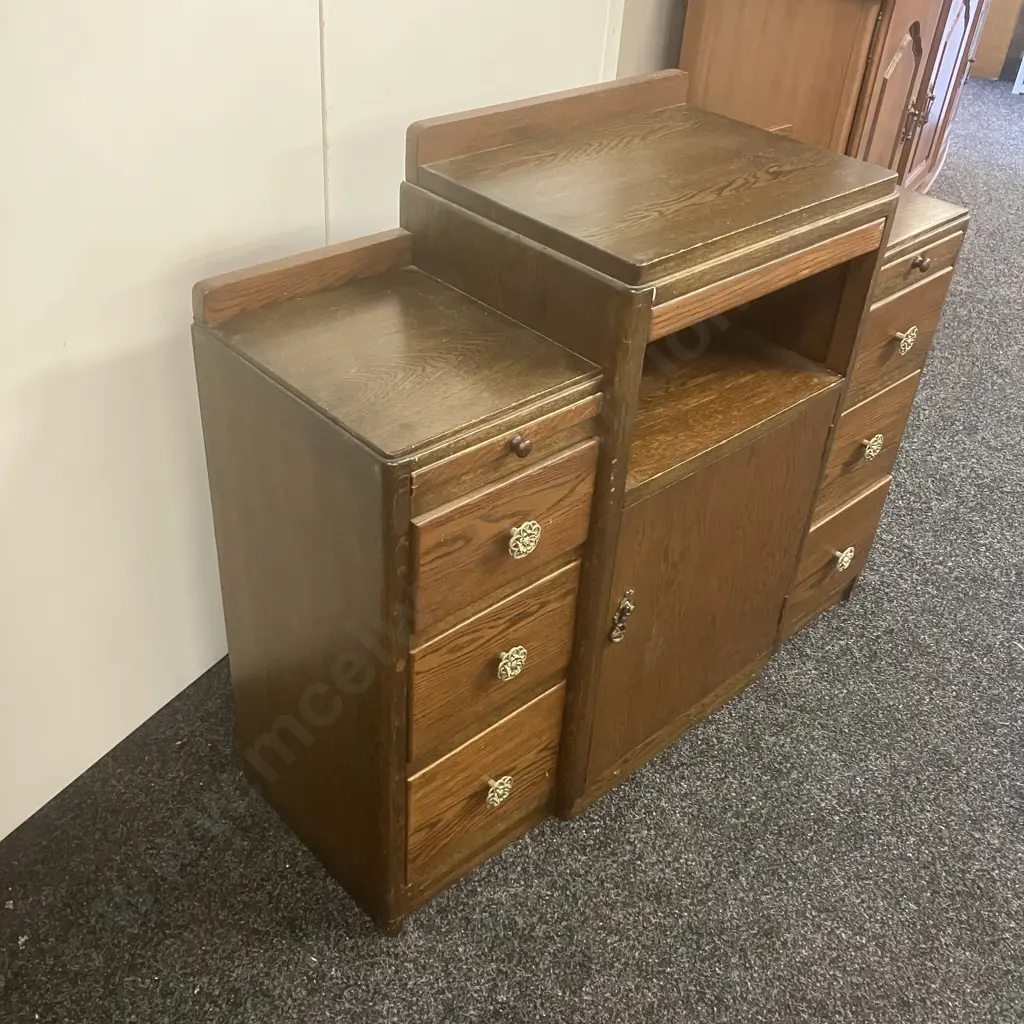 Oak Sideboard With 3 Pull Out Slides. H80 W95 D34cm Image 1++