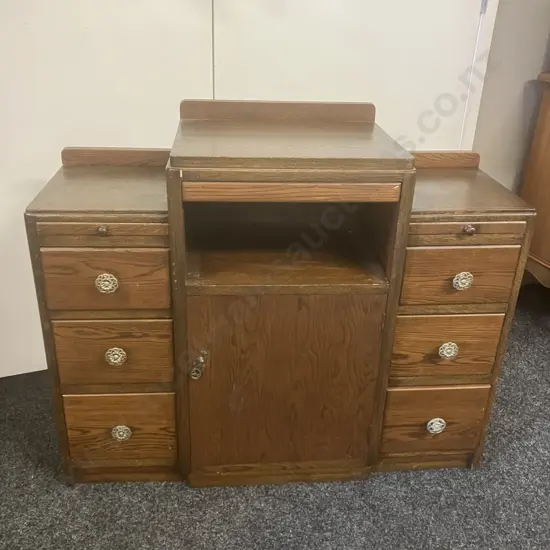 Oak Sideboard With 3 Pull Out Slides. H80 W95 D34cm