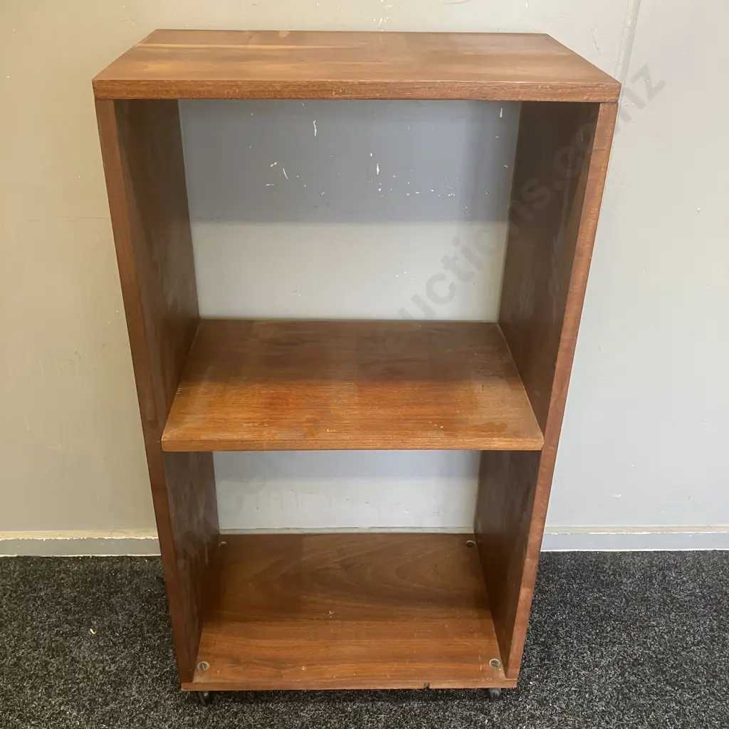Oak Entertainment Stand. H99 W54 D34cm, Mobile Image 1++