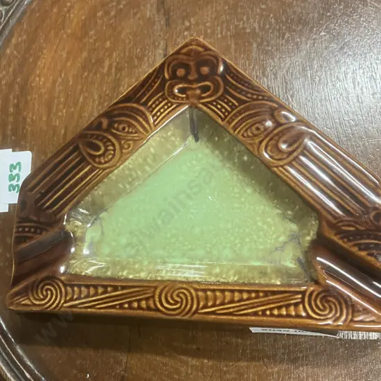 Crown Lynn Wharetana Ware Whare  Ashtray Impressed Shape Number 1015 To Reverse
