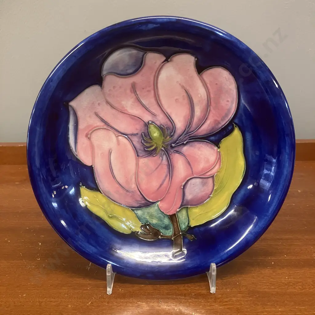 Vintage Moorcroft Pottery Magnolia Pattern On Cobalt Blue Shallow Dish, Signed. 3.5 x 18.5cm Image 1++