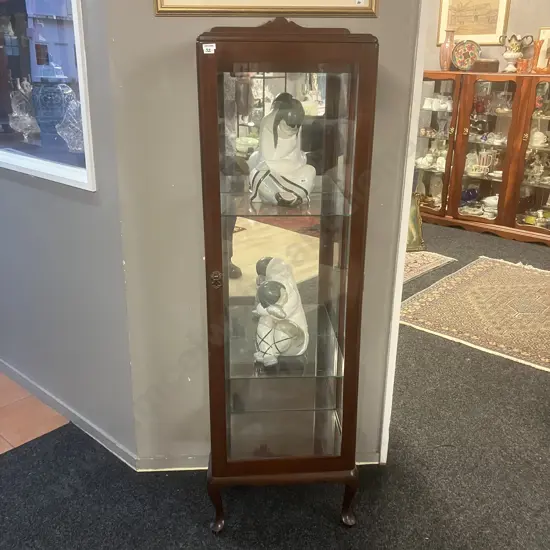 Queen Anne Style Mahogany Single Door Display Cabinet. Mirror Back, 4 Glass Shelves. H158 W45.5 D33cm