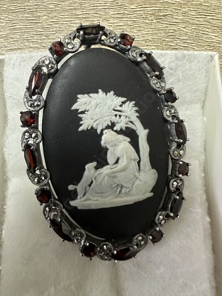 Vintage Wedgwood Black Jasperware Brooch With Red Gem Stones & Marcasite Image 1++