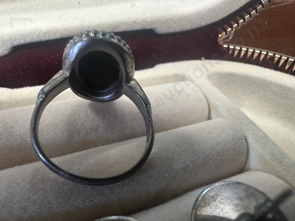 Vintage Wedgwood Unique Sterling Silver Ring Black Jasperware With Pair Of Stamped Earrings Image 1++