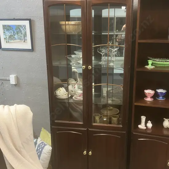 Mahogany 4 Door Display Cabinet With Astragal Doors. Mirror Backed, Adjustable Glass Shelves. H200 W81 D42cm