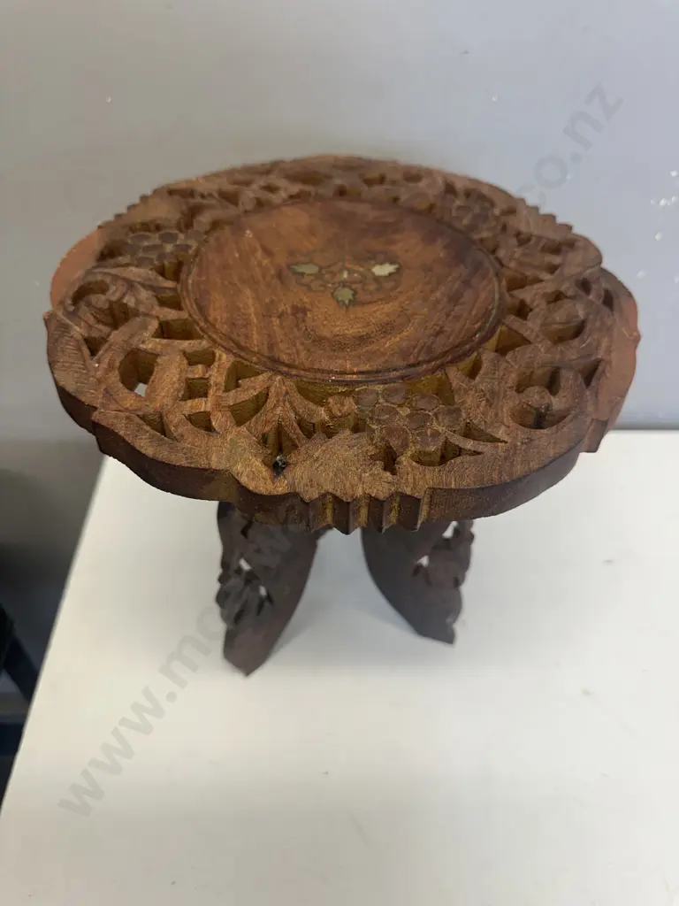 Tri Legged Hand Carved Folding Table H32,Dia29cm. Image 1++