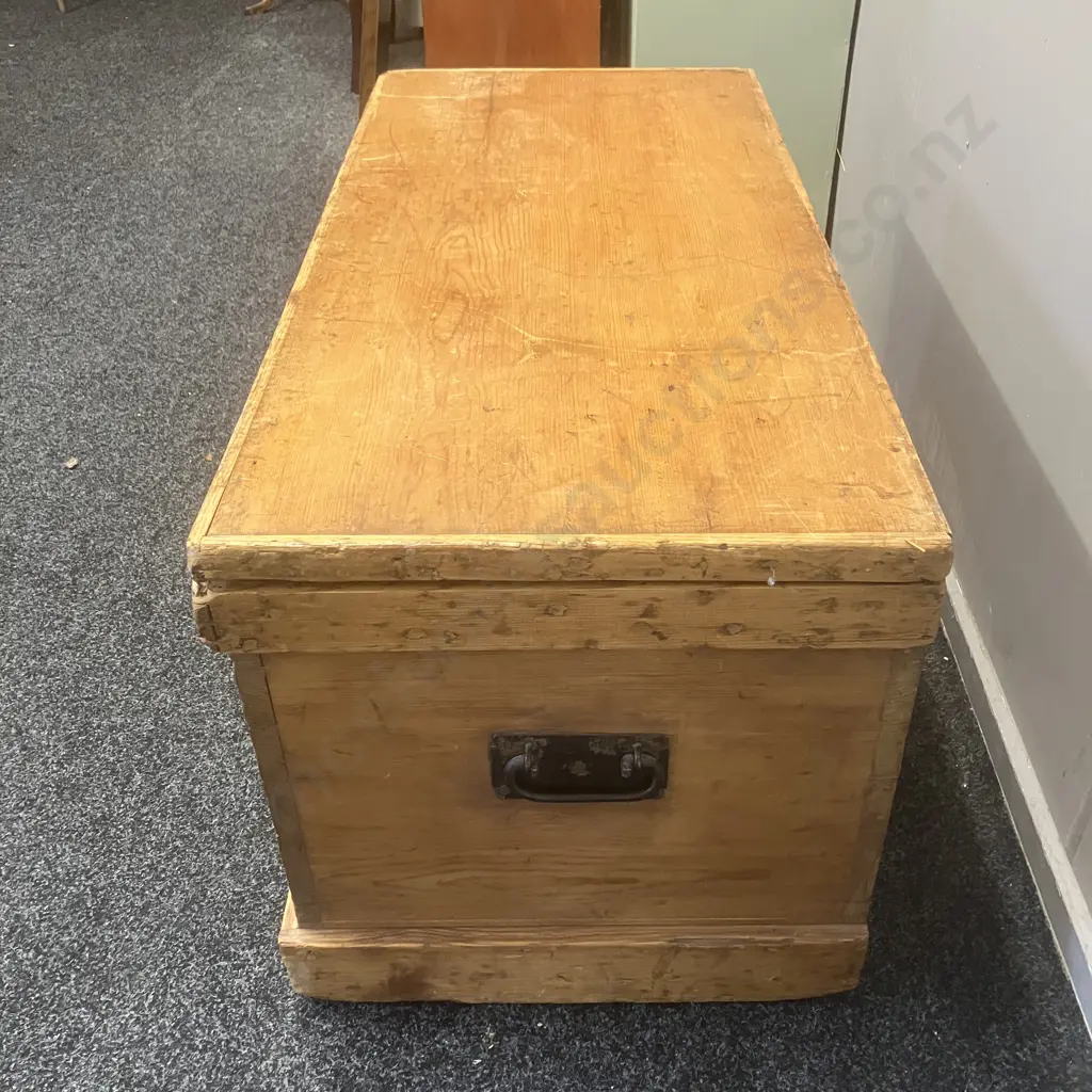Large Vintage Baltic Pine Chest / Trunk With Steel Side Handles & Lock. H46 W93.5 D45cm Image 1++