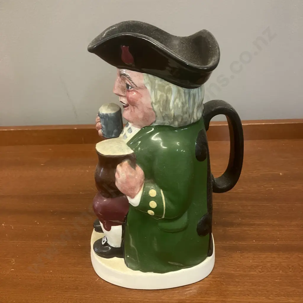 A Crown Devon Fielding's Musical Toby Made In England - Working. H22cm Image 1++