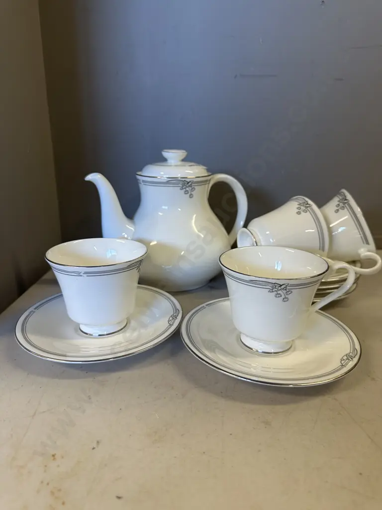 Royal Doulton 'Andante' Duos & Teapot Image 1++