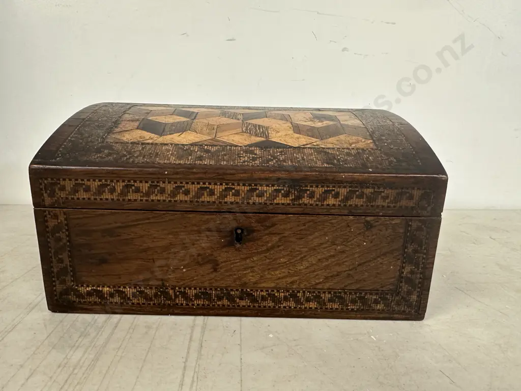 Vintage Marquetry Inlaid Wooden Sewing/Jewellery Box H12,W22,D11cm. Image 1++
