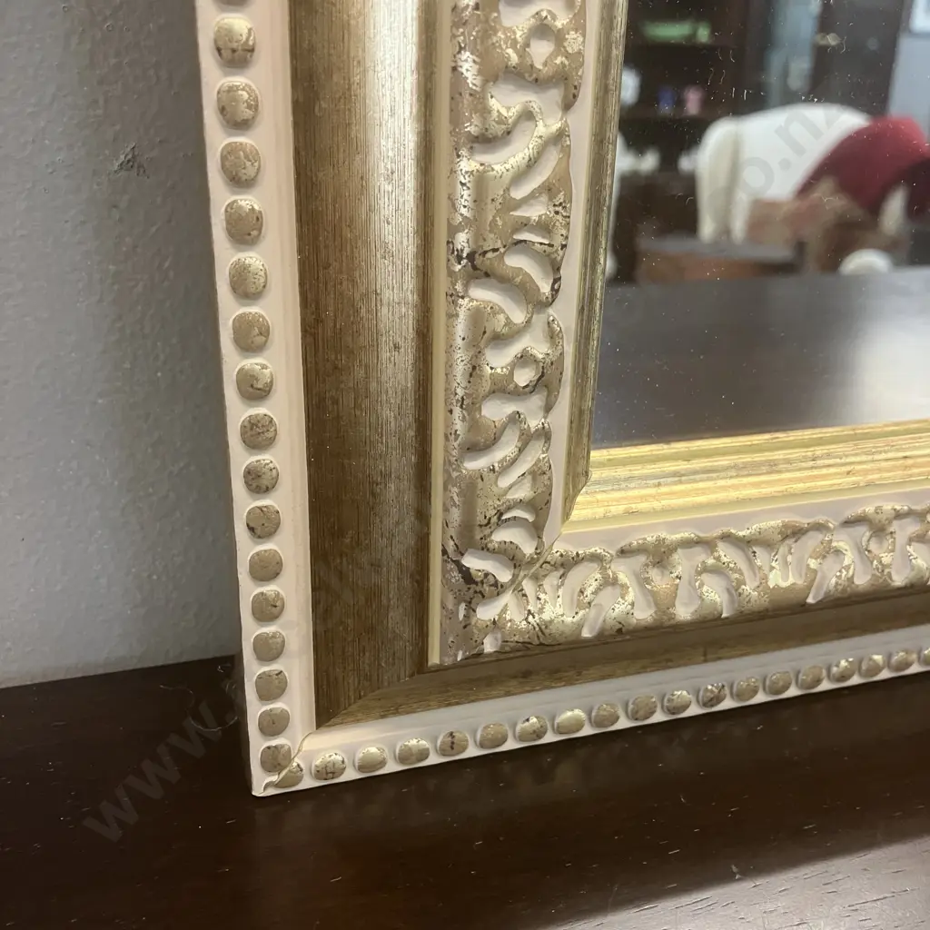 Stunning Framed Wall Mirror. 62 x 51.5cm Image 1++