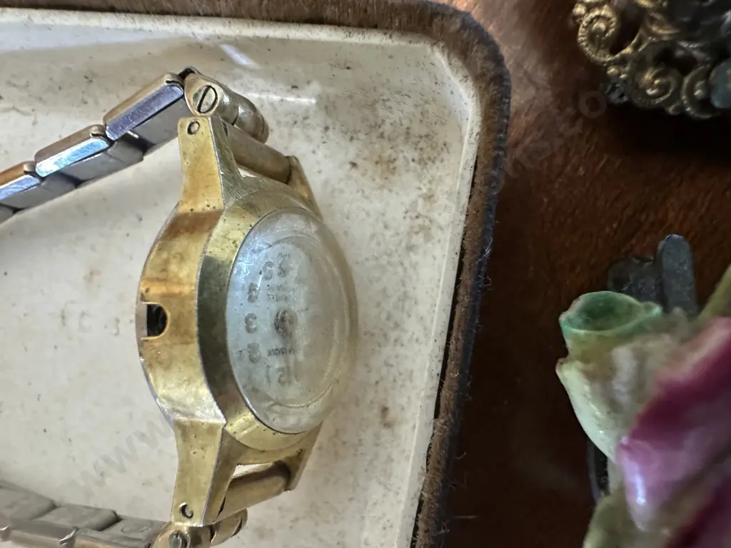 Vintage Items Including Brooches, Tie Pin, Watch Etc Image 1++