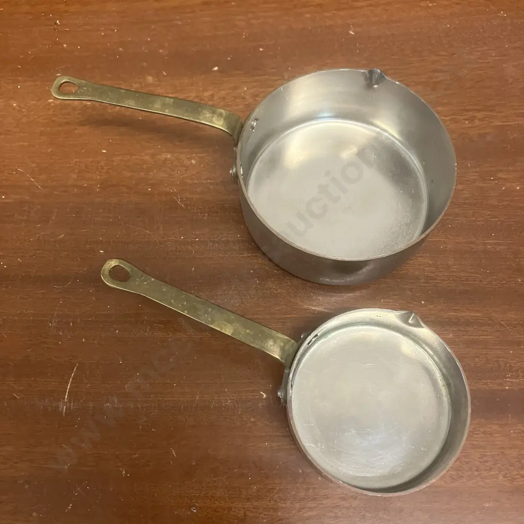 Vintage Pair of Copper Measuring Cups with Brass Handles - 1 Cup & 1/2 Cup Image 1++